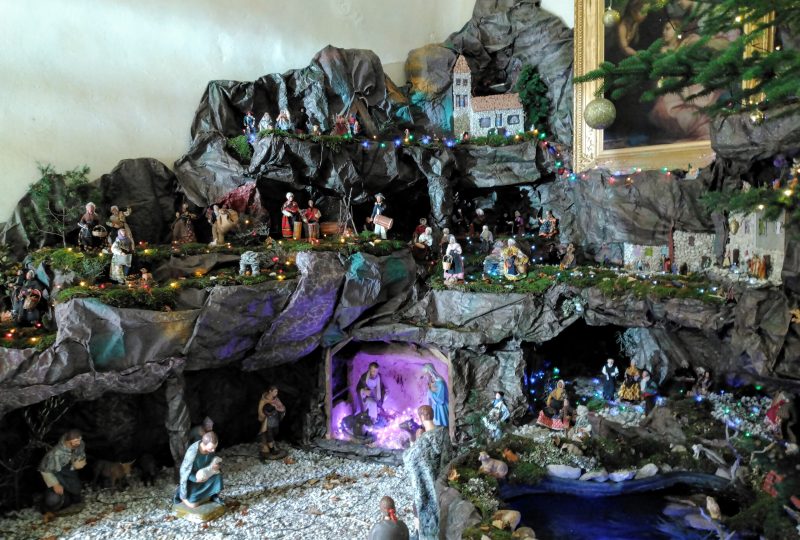 Crèche à l’église à Saint-Pantaléon-les-Vignes - 0