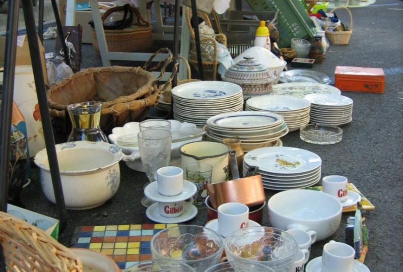 Foire antiquités et brocante du Corso de la Lavande à Valréas - 0