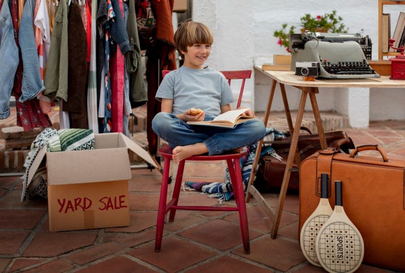 Vide-grenier des enfants à Bourg-Saint-Andéol - 0