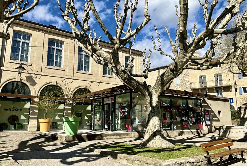 Le Musée de la Soie à Taulignan - 0